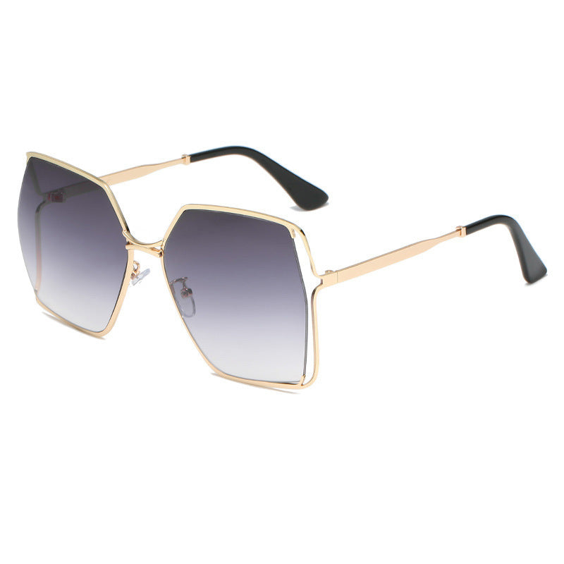 Retro Style Gold Frame Sunglasses