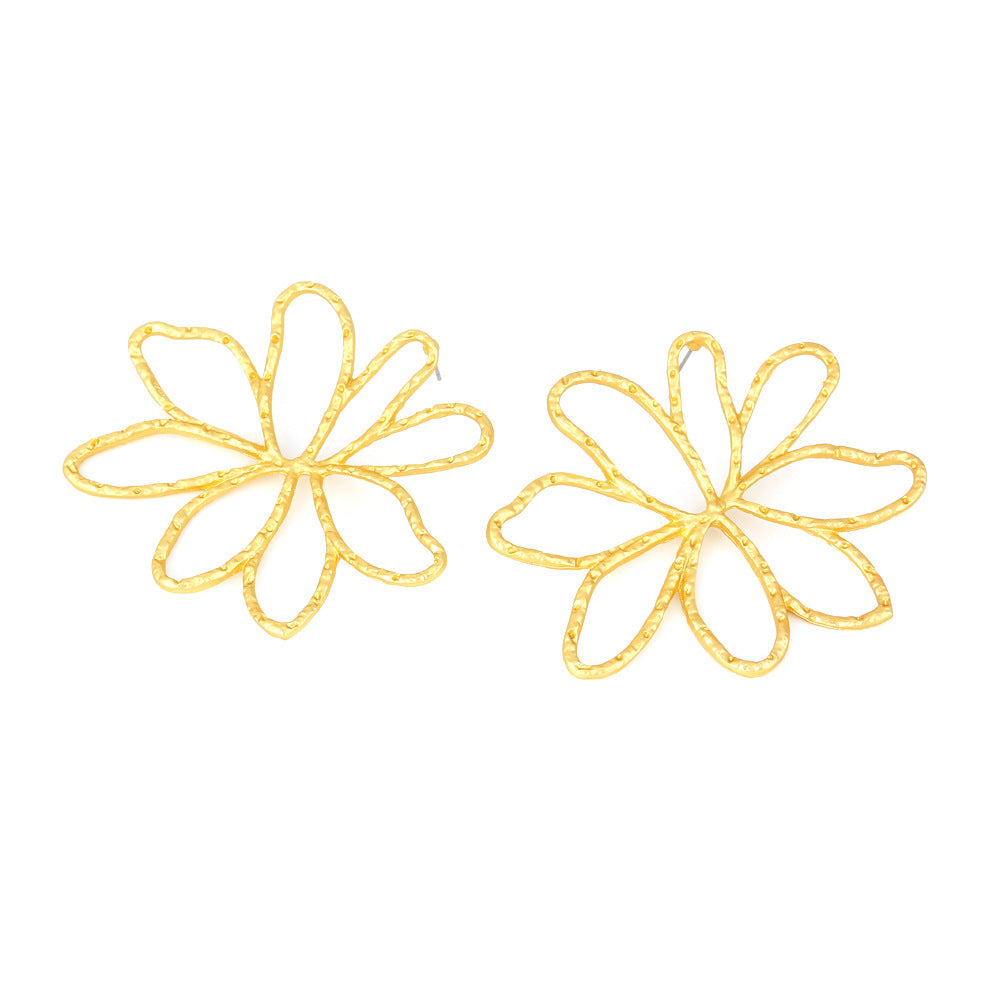 Holly Flower Gold Earrings