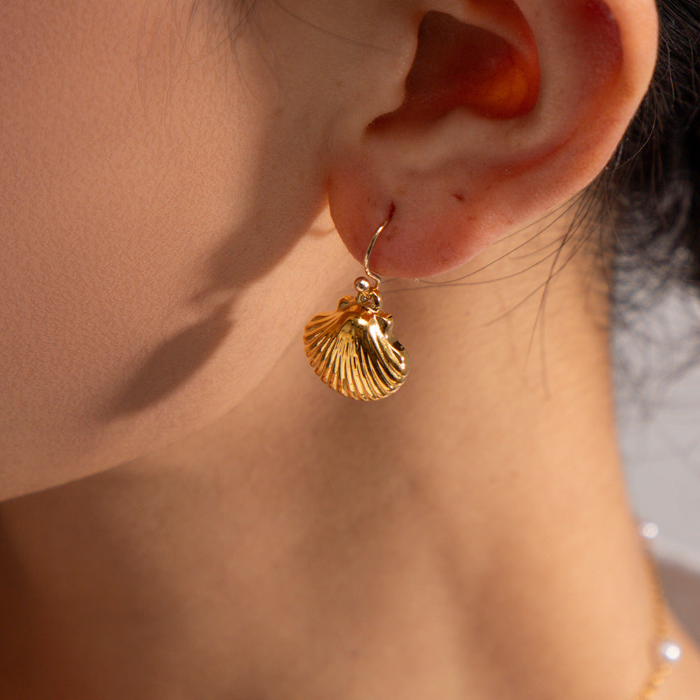 Breeze Gold Seashell Earrings