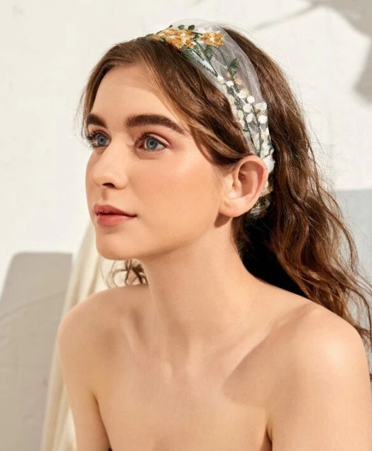 Daisy Floral Embroidery Headband